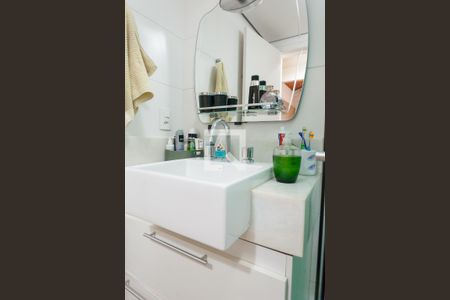 Casa à venda com 260m², 4 quartos e 2 vagas Casa à venda com 260m², 4 quartos e 2 vagasBanheiro Social