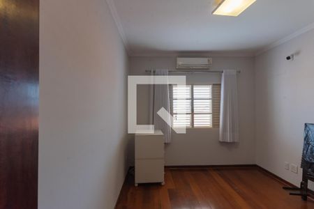 Casa à venda com 264m², 4 quartos e 4 vagasQuarto 2