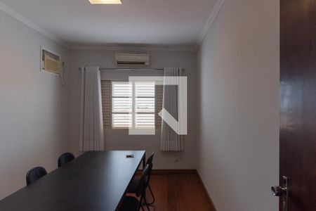 Casa à venda com 264m², 4 quartos e 4 vagasQuarto 1