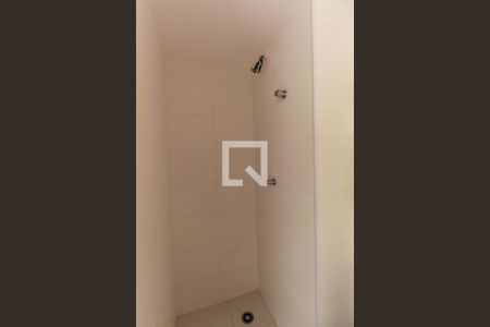 Apartamento à venda com 33m², 2 quartos e sem vaga Apartamento à venda com 33m², 2 quartos e sem vagaBanheiro