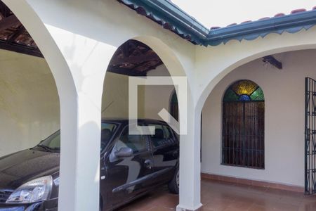 Casa à venda com 214m², 3 quartos e 2 vagasGaragem