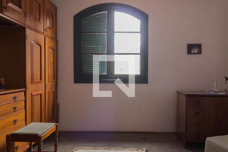 Casa à venda com 214m², 3 quartos e 2 vagasQuarto 2