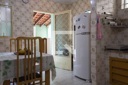 Casa à venda com 214m², 3 quartos e 2 vagasCozinha