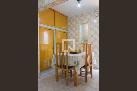 Casa à venda com 214m², 3 quartos e 2 vagasCozinha