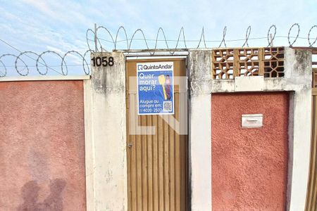 Casa à venda com 250m², 2 quartos e 2 vagas Casa à venda com 250m², 2 quartos e 2 vagasPlaca Instalada