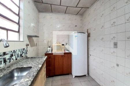 Casa à venda com 250m², 2 quartos e 2 vagas Casa à venda com 250m², 2 quartos e 2 vagasCozinha