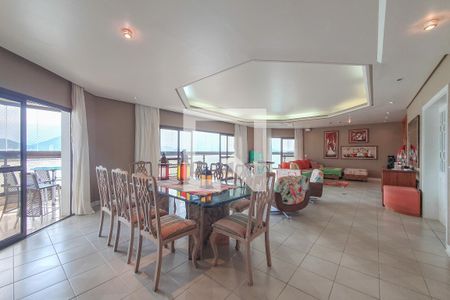 Sala de apartamento para alugar com 4 quartos, 250m² em Jardim Astúrias, Guarujá