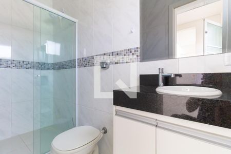 Casa à venda com 180m², 3 quartos e 2 vagasBanheiro casa 2