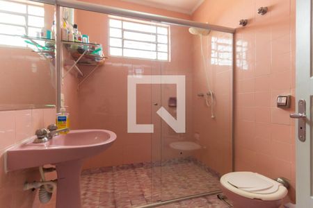 Casa à venda com 180m², 3 quartos e 2 vagasBanheiro 