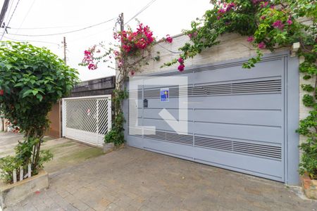 Casa à venda com 180m², 3 quartos e 2 vagasFachada