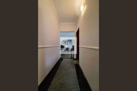 Corredor  de casa à venda com 5 quartos, 265m² em Jardim Aurelia, Campinas