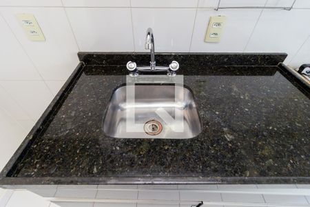 Apartamento à venda com 55m², 2 quartos e 1 vaga Apartamento à venda com 55m², 2 quartos e 1 vagaDetalhe - Cozinha