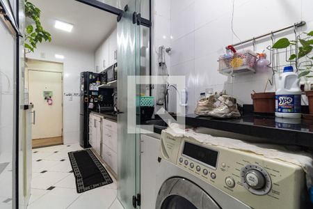 Apartamento à venda com 64m², 3 quartos e 1 vaga Apartamento à venda com 64m², 3 quartos e 1 vagaLavanderia