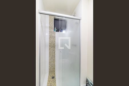 Apartamento à venda com 64m², 3 quartos e 1 vaga Apartamento à venda com 64m², 3 quartos e 1 vagaBanheiro da Suíte