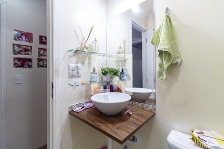 Apartamento à venda com 64m², 3 quartos e 1 vaga Apartamento à venda com 64m², 3 quartos e 1 vagaBanheiro Social