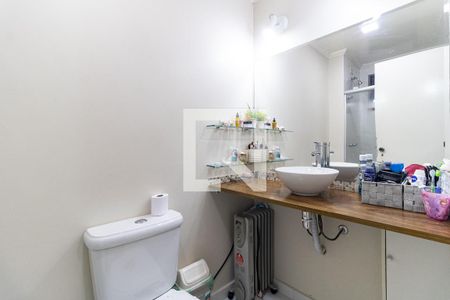 Apartamento à venda com 64m², 3 quartos e 1 vaga Apartamento à venda com 64m², 3 quartos e 1 vagaBanheiro da Suíte