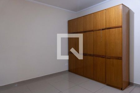 Casa à venda com 175m², 3 quartos e 4 vagasQuarto 2