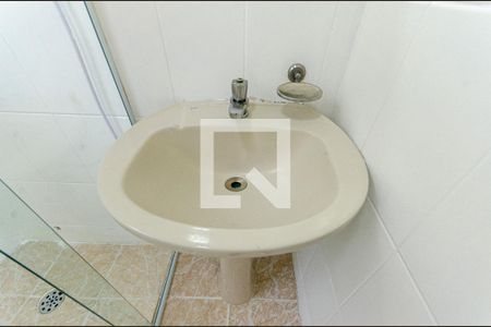 Casa para alugar com 80m², 2 quartos e 1 vaga Casa para alugar com 80m², 2 quartos e 1 vagaBanheiro