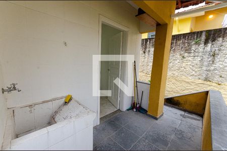 Casa para alugar com 80m², 2 quartos e 1 vaga Casa para alugar com 80m², 2 quartos e 1 vagaLavanderia