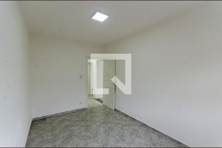 Quarto 1 de casa para alugar com 2 quartos, 80m² em Vila São Vicente, São Paulo