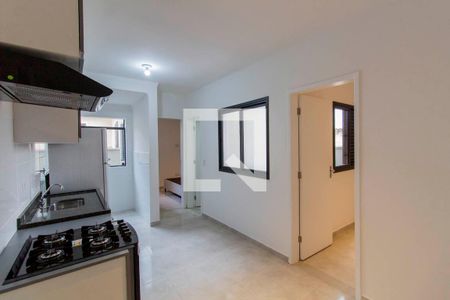 Sala e Cozinha Integrada  de apartamento para alugar com 2 quartos, 40m² em Penha de França, São Paulo