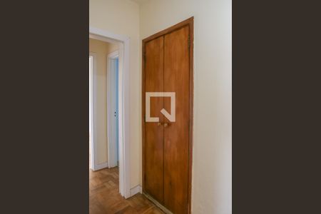 Corredor de apartamento para alugar com 2 quartos, 110m² em Lapa, São Paulo