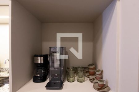 Cozinha de kitnet/studio para alugar com 1 quarto, 21m² em República, São Paulo