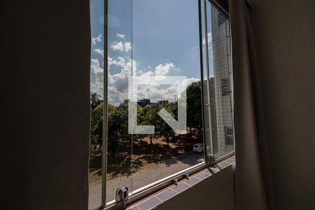 Sala de estar/ Jantar  de apartamento para alugar com 2 quartos, 61m² em Setor Sudoeste, Brasília