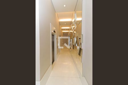 Apartamento à venda com 54m², 1 quarto e 1 vagaElevadores