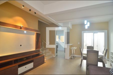 Sala de casa de condomínio à venda com 3 quartos, 111m² em Igara, Canoas