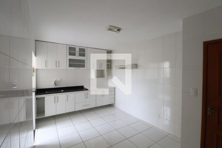 Apartamento para alugar com 72m², 2 quartos e 1 vagaCozinha