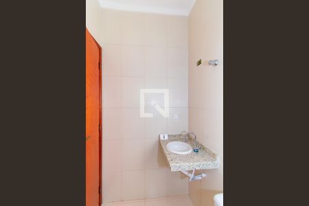 Casa de condomínio à venda com 112m², 2 quartos e 2 vagasBanheiro da Suíte 1