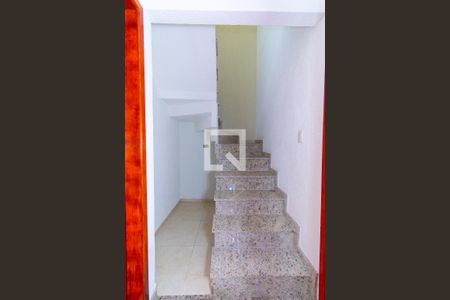 Escada de casa de condomínio à venda com 2 quartos, 112m² em Vila Alpina, São Paulo