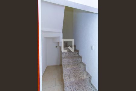 Escada de casa de condomínio à venda com 2 quartos, 112m² em Vila Alpina, São Paulo