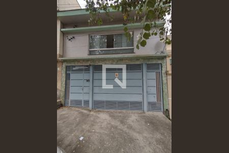 Casa para alugar com 162m², 4 quartos e sem vagaFachada