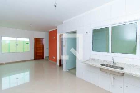 Casa de condomínio à venda com 112m², 2 quartos e 2 vagasCozinha