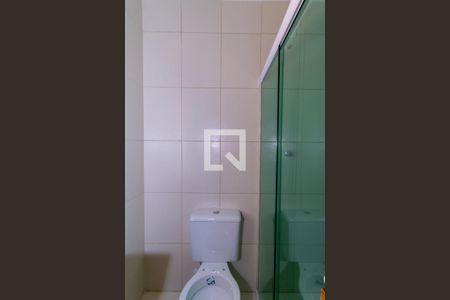 Casa de condomínio à venda com 112m², 2 quartos e 2 vagasBanheiro da Suíte 2