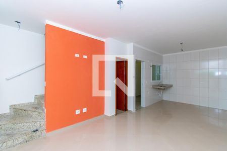 Casa de condomínio à venda com 112m², 2 quartos e 2 vagasSala