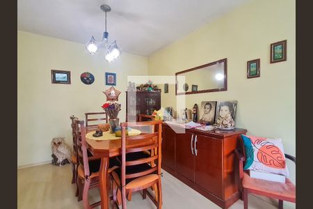 Apartamento à venda com 71m², 2 quartos e sem vagaSala