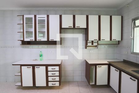 Casa à venda com 172m², 3 quartos e 2 vagas Casa à venda com 172m², 3 quartos e 2 vagasCozinha