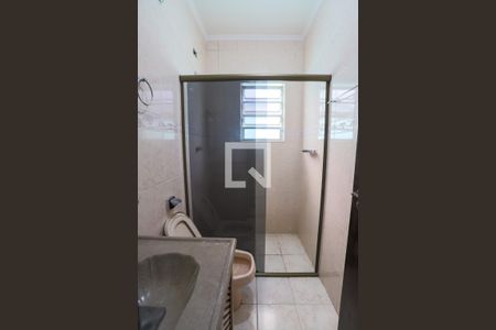 Casa à venda com 172m², 3 quartos e 2 vagas Casa à venda com 172m², 3 quartos e 2 vagasBanheiro