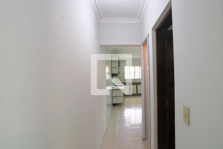 Corredor de casa à venda com 3 quartos, 172m² em Jardim Maria Estela, São Paulo