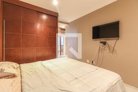 Apartamento à venda com 250m², 3 quartos e 2 vagasSuíte 2