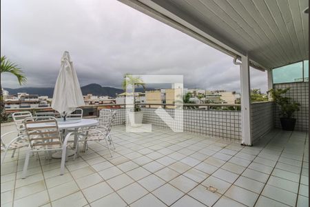 Apartamento à venda com 250m², 3 quartos e 2 vagasVaranda
