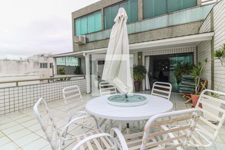 Apartamento à venda com 250m², 3 quartos e 2 vagasVaranda