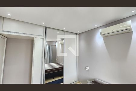 Quarto 1 de apartamento para alugar com 2 quartos, 60m² em Gonzaga, Santos
