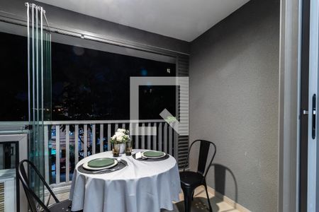 Varanda de kitnet/studio para alugar com 1 quarto, 26m² em Sumarezinho, São Paulo