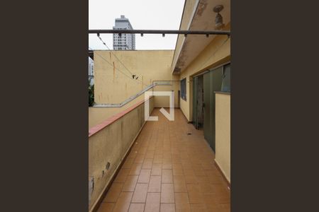 Casa à venda com 351m², 3 quartos e 6 vagasCorredor