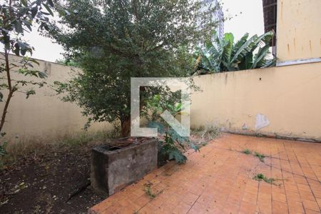 Casa à venda com 351m², 3 quartos e 6 vagasQuintal