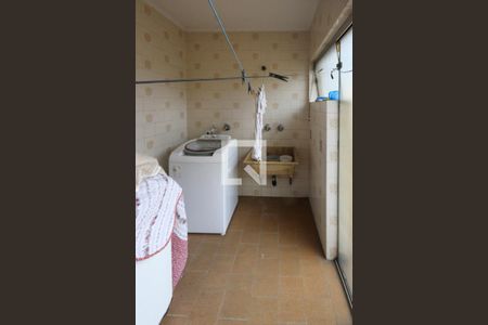 Casa à venda com 351m², 3 quartos e 6 vagasÁrea de Serviço